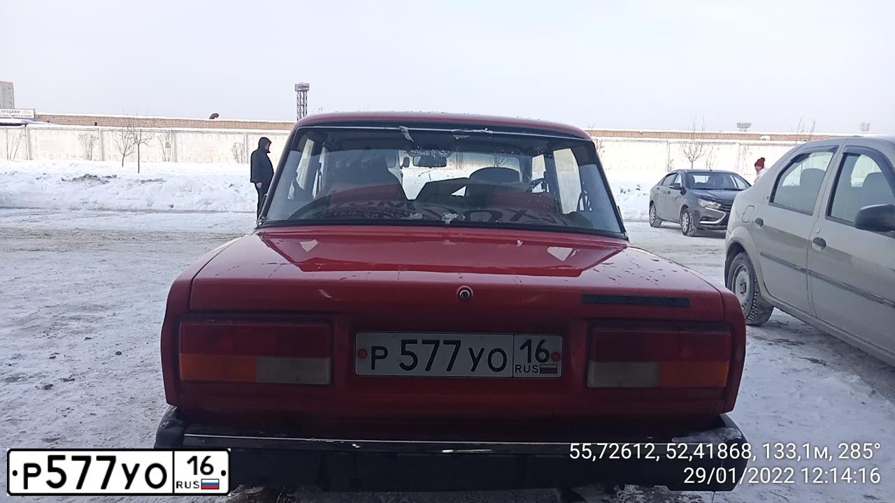 Фото автомобиля LADA 2107, 1995 — госномер У093ЕВ716. Цвет: РУБИН