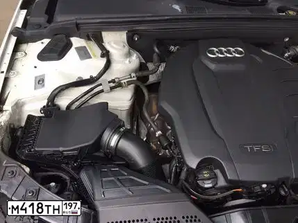 Фото автомобиля AUDI A4, 2012 — госномер Т125ТР750. Цвет: Белый