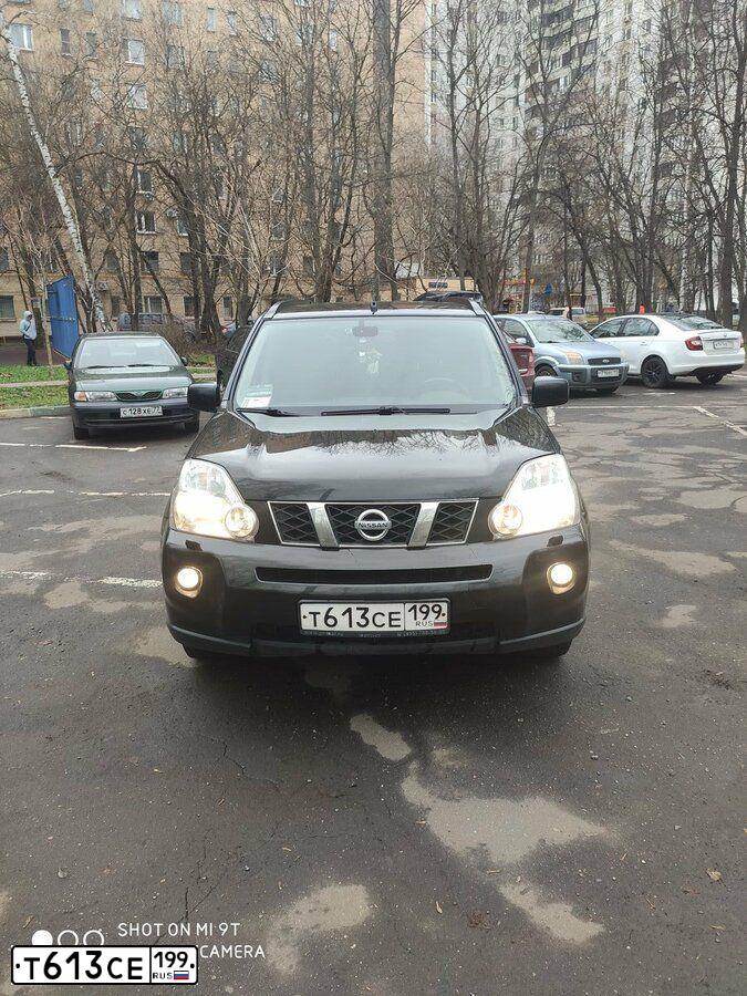 Фото автомобиля NISSAN X-TRAIL, 2008 — госномер Р600ОР40. Цвет: ЧЕРНЫЙ