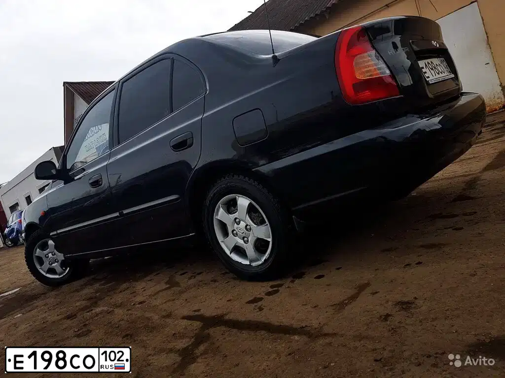 Фото автомобиля HYUNDAI ACCENT, 2008 — госномер Т079ВО774. Цвет: ЧЕРНЫЙ