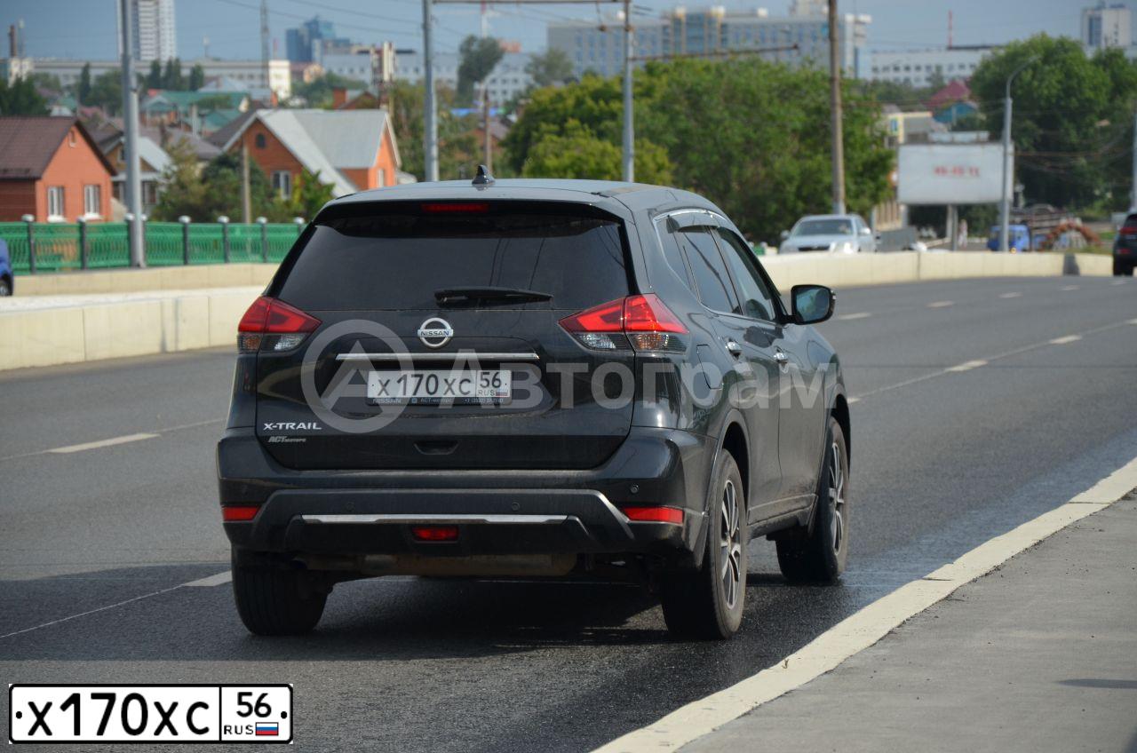 Фото автомобиля NISSAN X-TRAIL, 2019 — госномер Х170ХС56. Цвет: ЧЕРНЫЙ