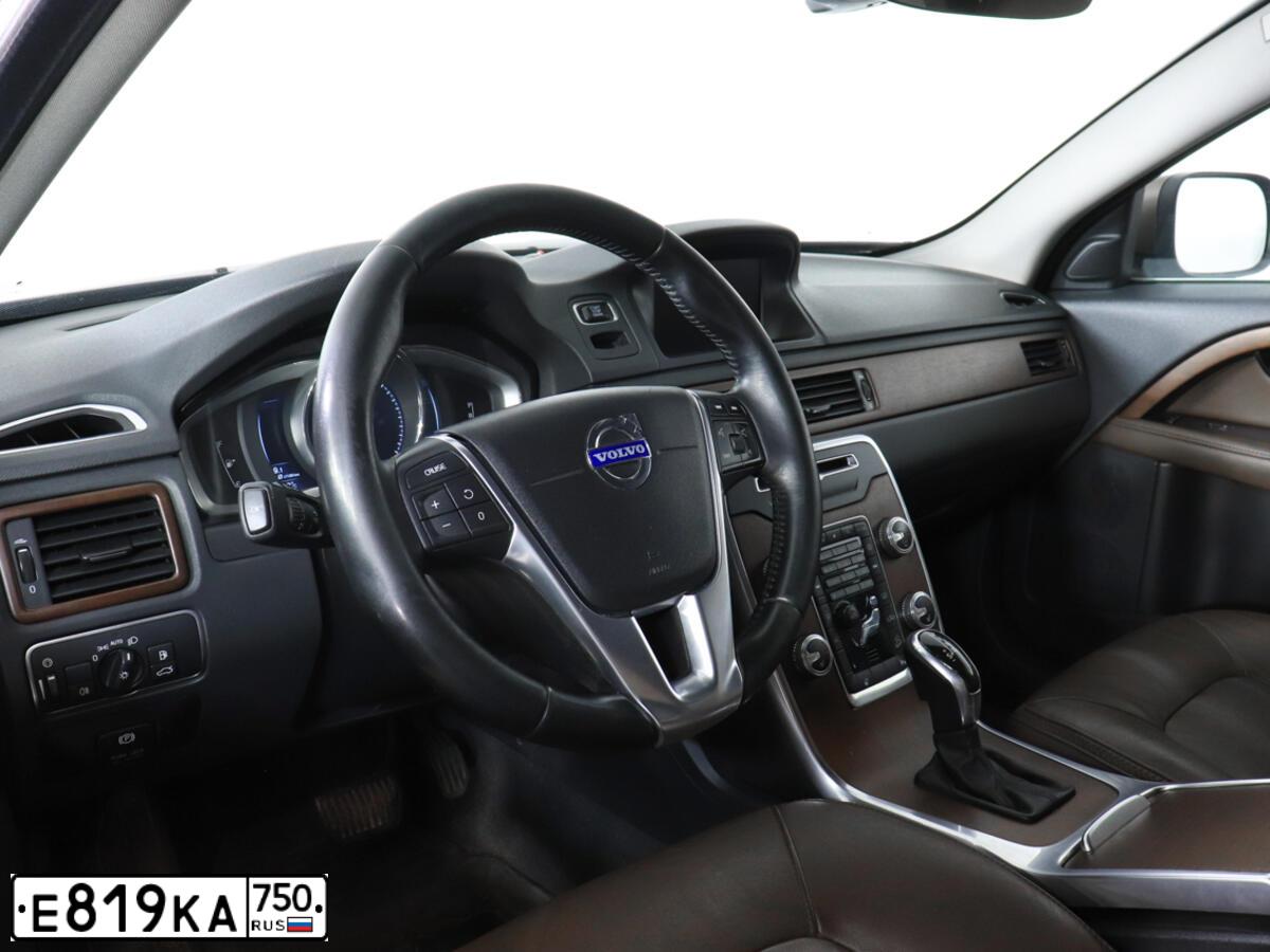 Фото автомобиля VOLVO XC70, 2014 — госномер Е408ТК186