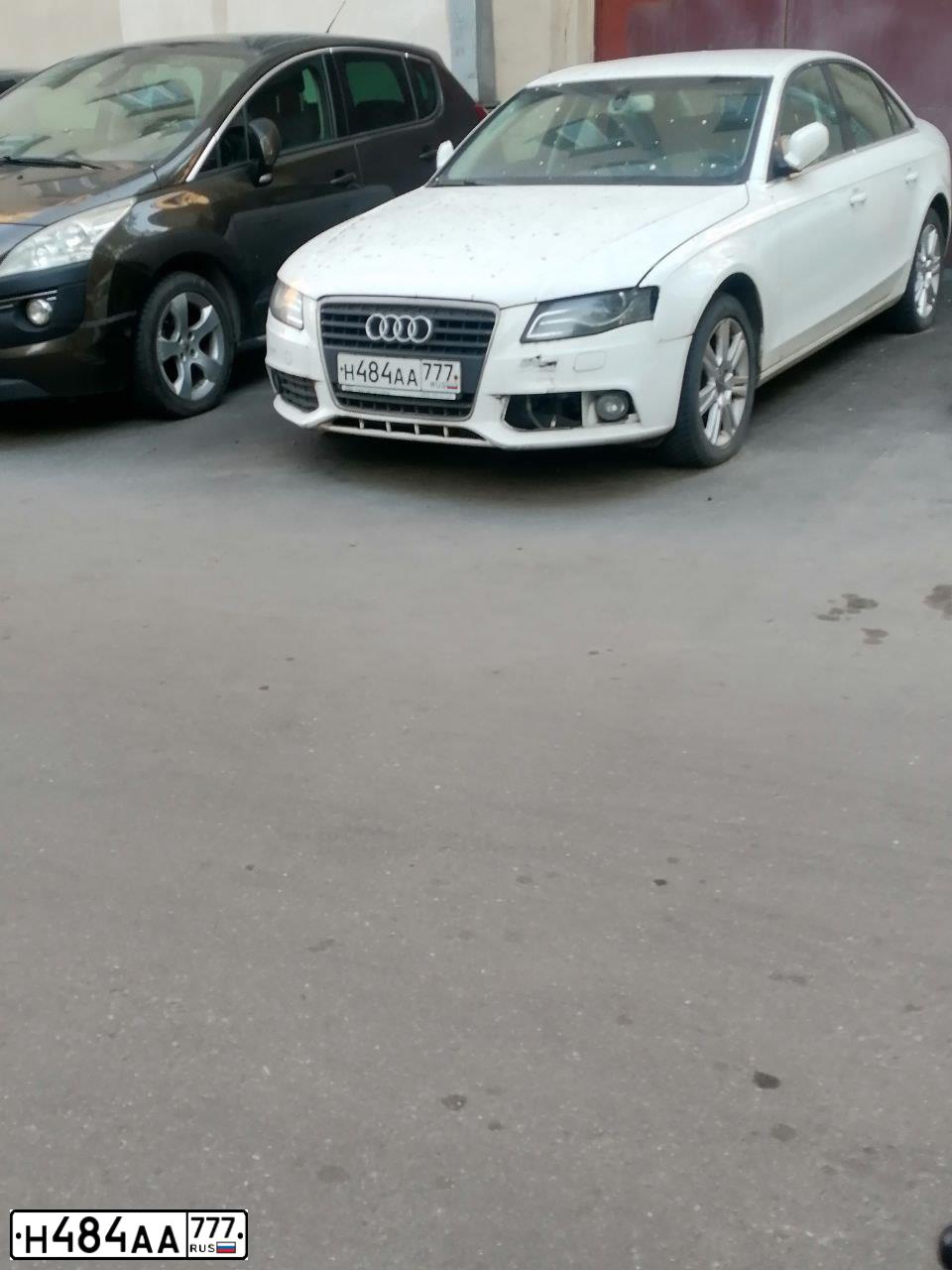 Фото автомобиля AUDI A4, 2011 — госномер Н484АА777. Цвет: БЕЛЫЙ