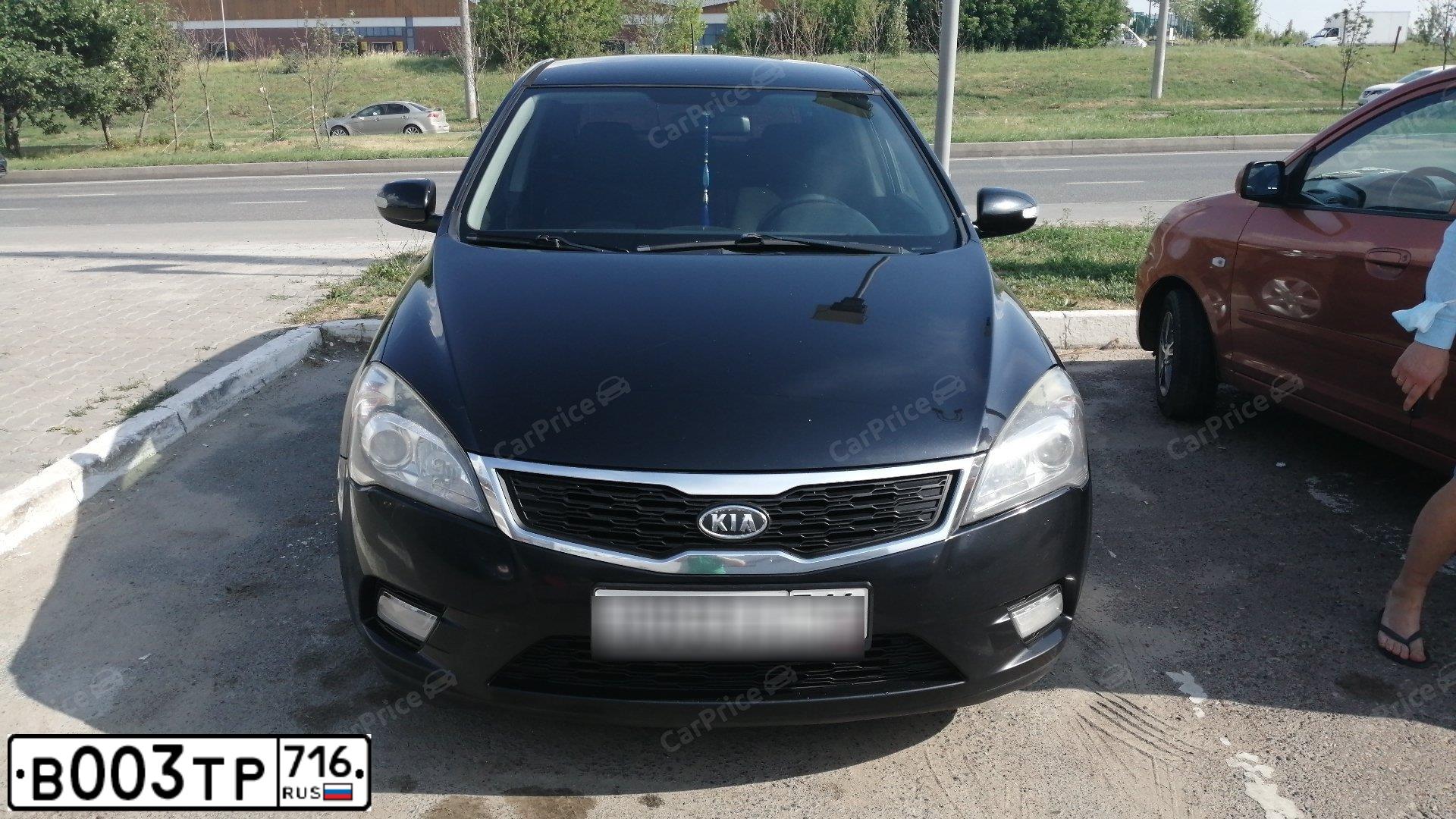Фото автомобиля KIA SPORTAGE, 2013 — госномер Т956ЕР716. Цвет: серый