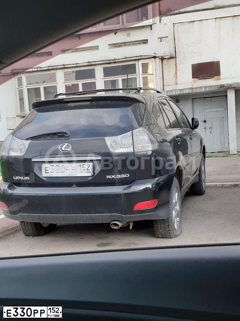 Фото автомобиля LEXUS RX, 2003 — госномер Е330РР152. Цвет: ЧЕРНЫЙ