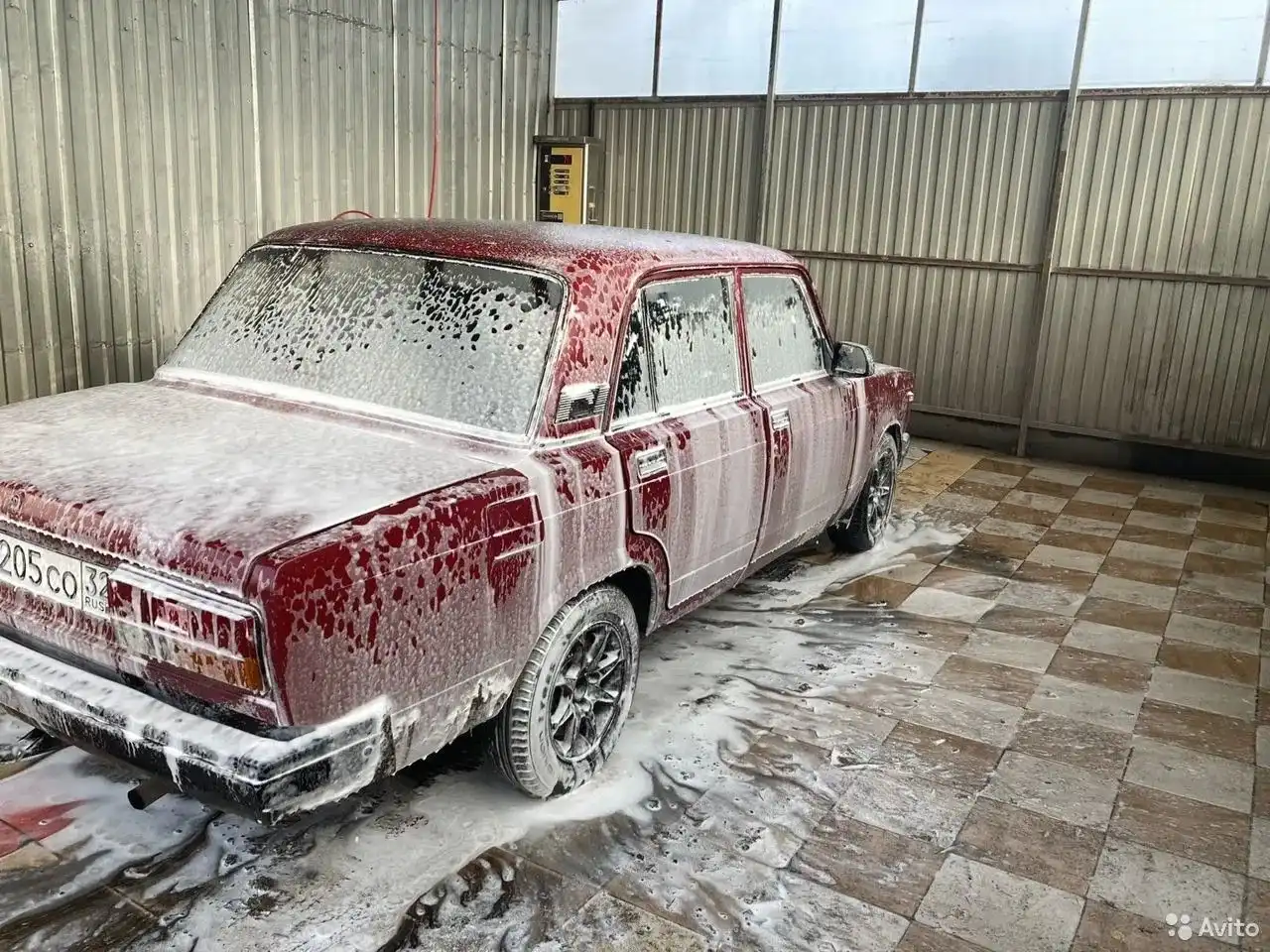 Фото автомобиля BMW 528, 1999 — госномер Р192УС69. Цвет: ЧЕРНЫЙ