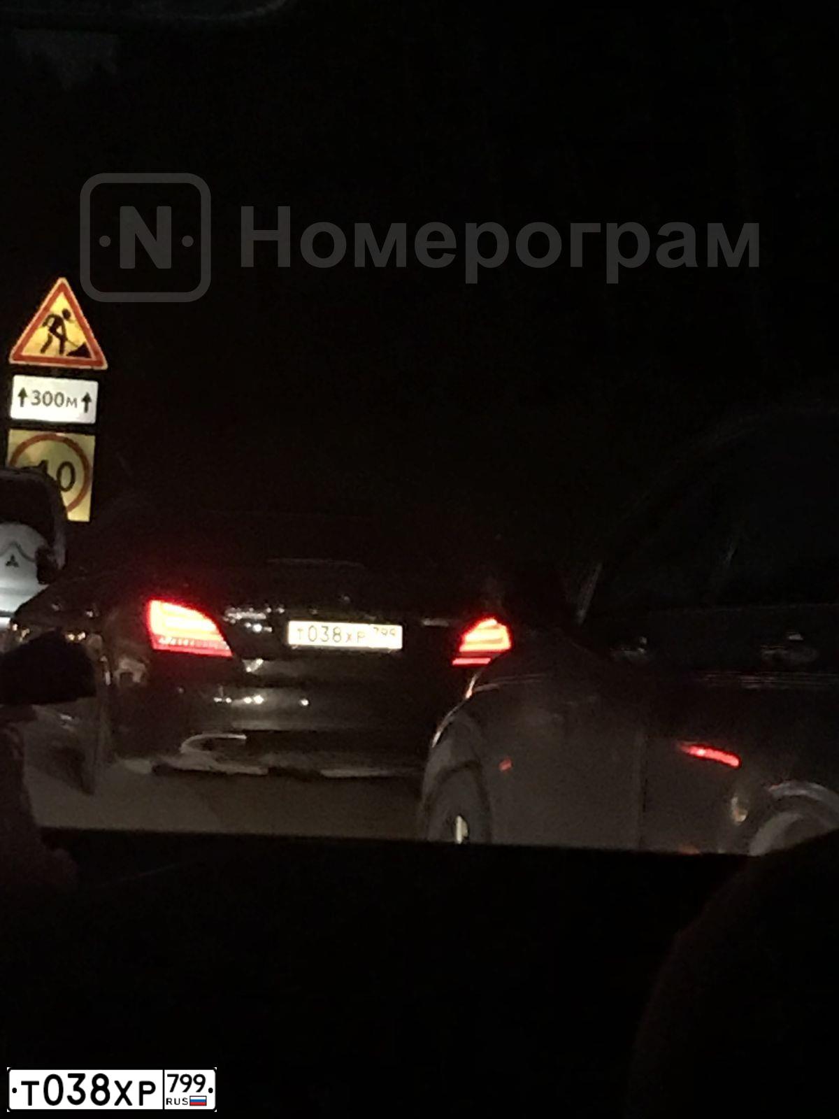 Фото автомобиля HYUNDAI EQUUS, 2013 — госномер Т038ХР799. Цвет: ЧЕРНЫЙ