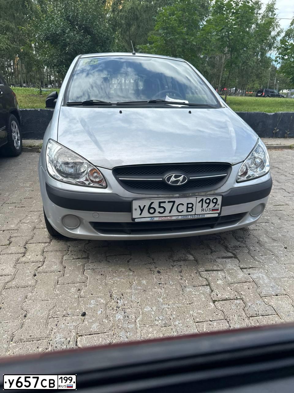 Фото автомобиля HYUNDAI GETZ, 2008 — госномер У657СВ199. Цвет: СЕРЕБРИСТЫЙ