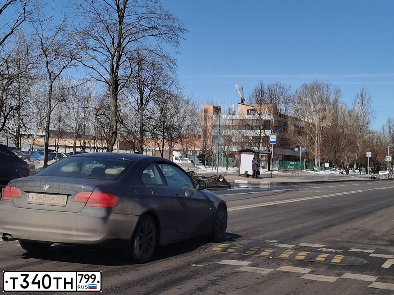 Фото автомобиля BMW SERIE 3, 2013 — госномер О228ОТ178. Цвет: синий