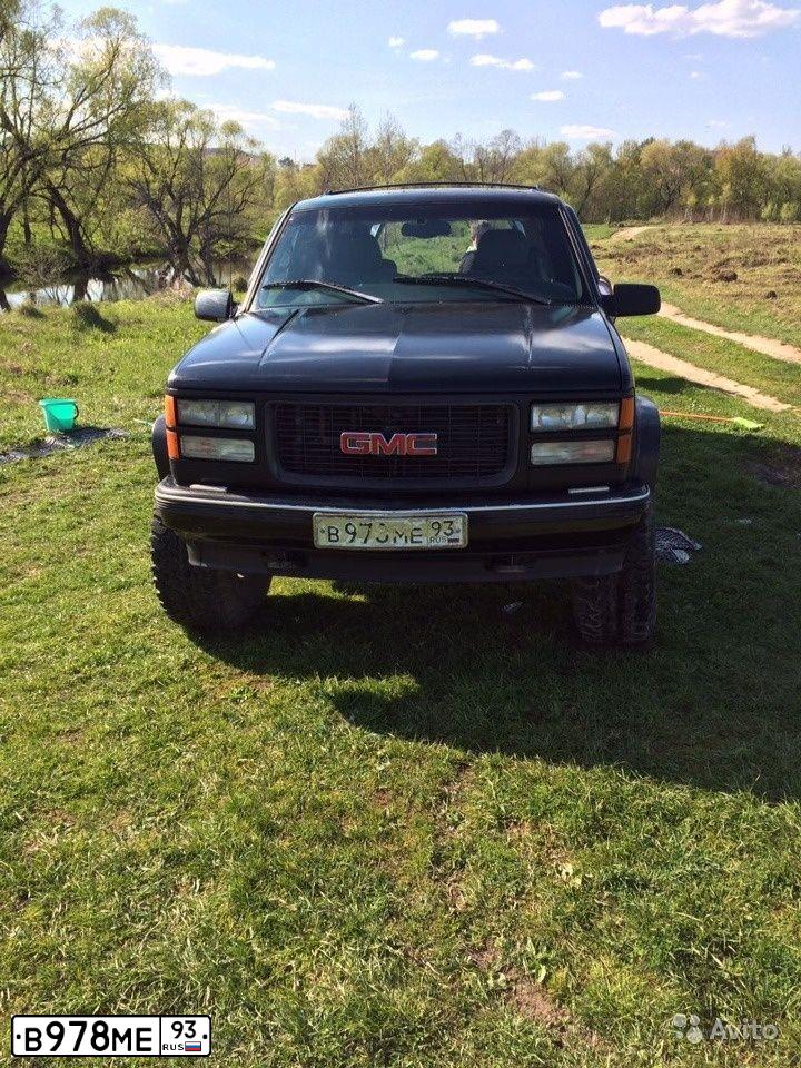 Фото автомобиля CHEVROLET TAHOE, 1997 — госномер В978МЕ93. Цвет: ЗЕЛЕНЫЙ