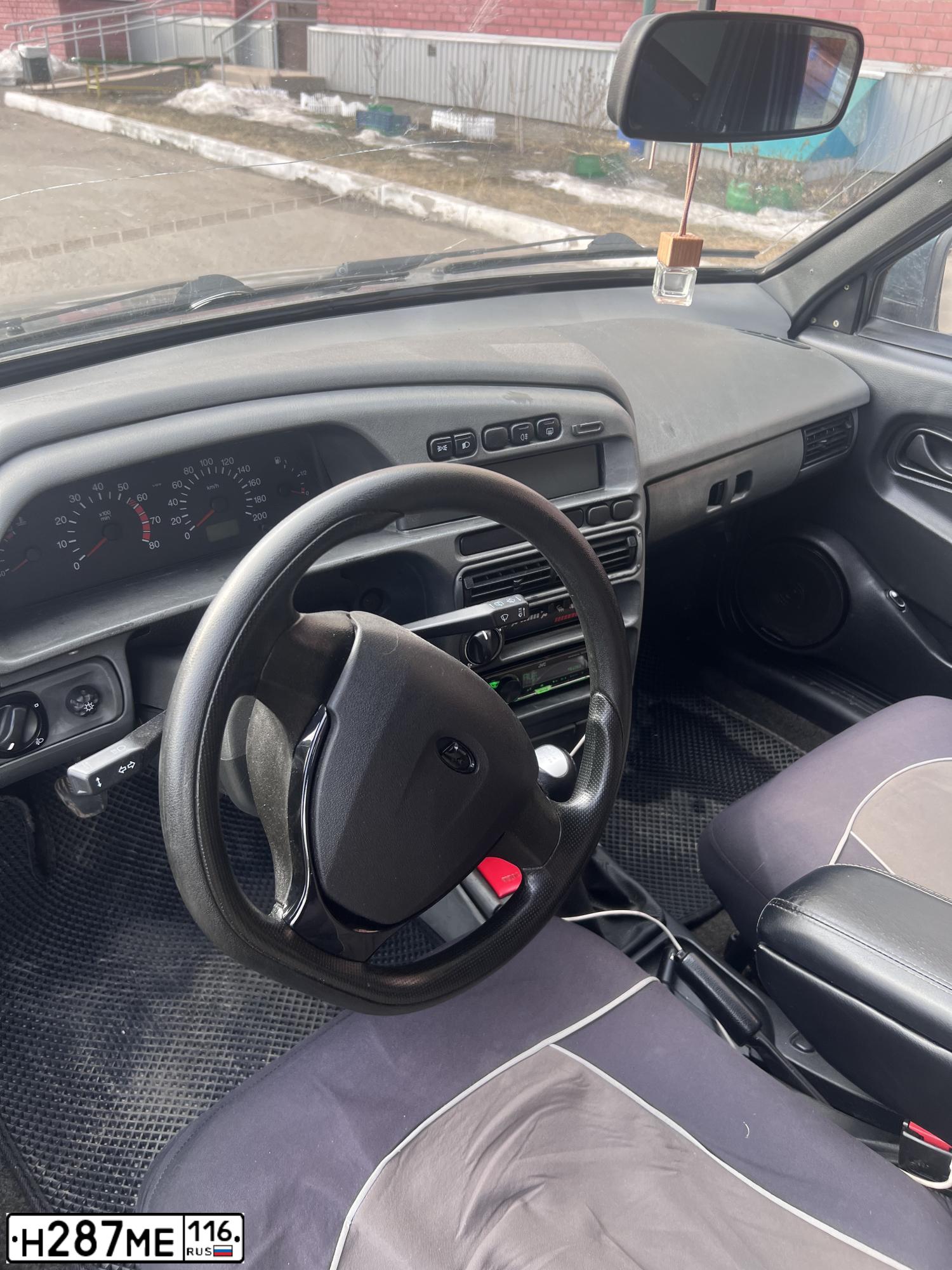Фото автомобиля LADA 2114 SAMARA, 2007 — госномер У613АМ717. Цвет: СЕРО-СИНЕ-ЗЕЛЕНЫЙ