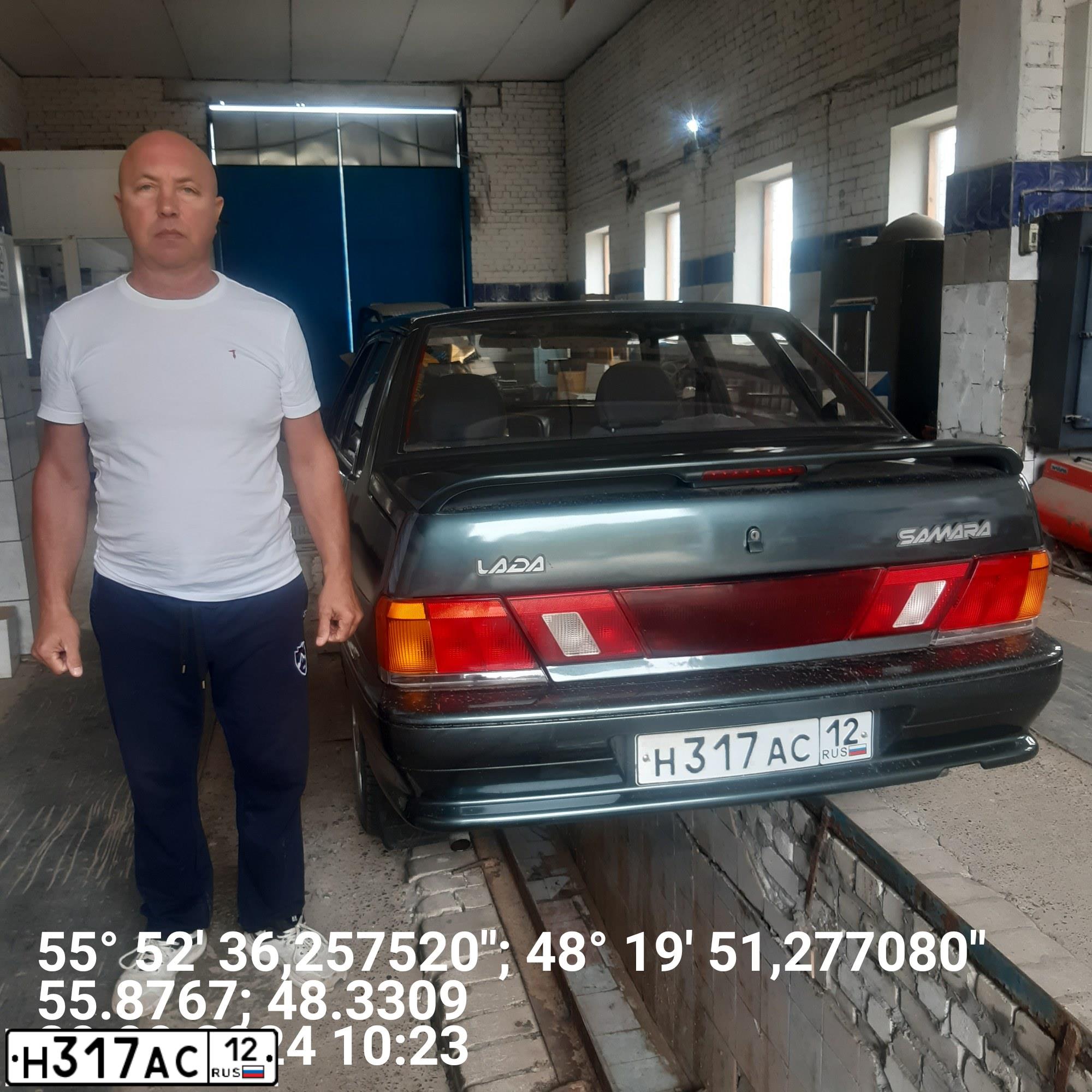 Фото автомобиля LADA 2115 SAMARA, 2011 — госномер Н317АС12. Цвет: СЕРО-СИНЕ-ЗЕЛЕНЫЙ
