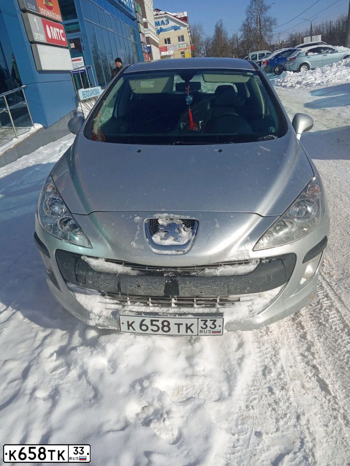 Фото автомобиля PEUGEOT 308, 2008 — госномер К658ТК33. Цвет: СЕРЕБРИСТЫЙ