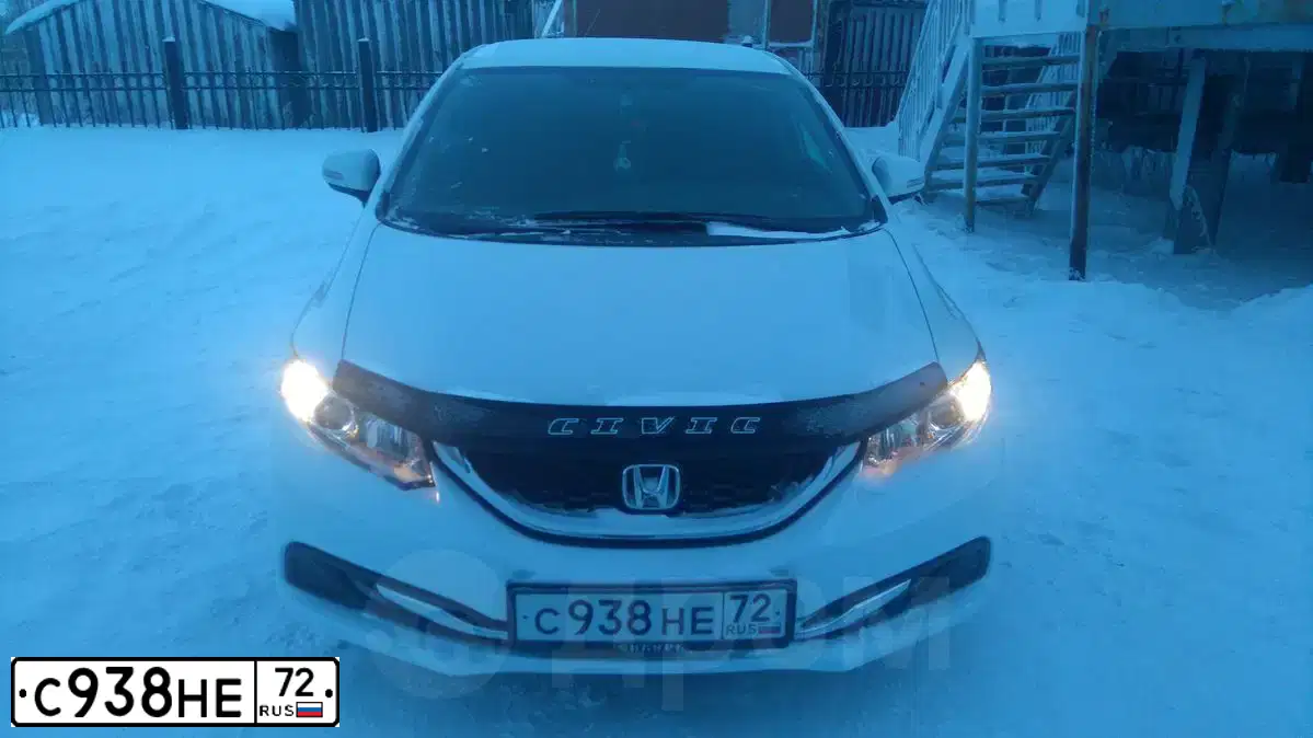 Фото автомобиля HONDA CIVIC, 2014 — госномер С938НЕ72. Цвет: Белый