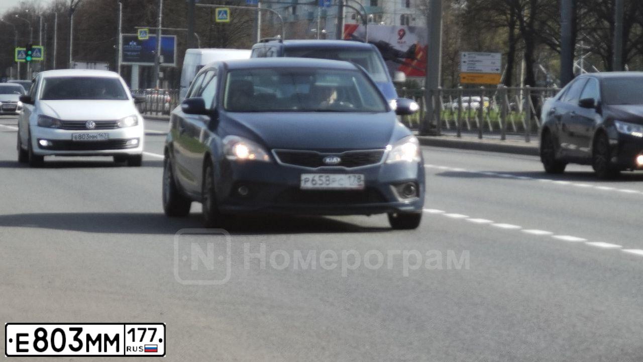Фото автомобиля OPEL ZAFIRA, 2012 — госномер Р592СС797