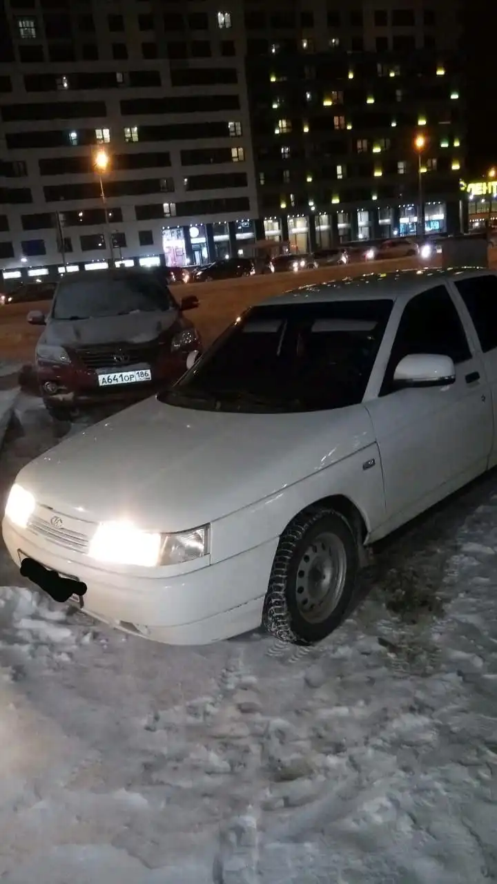 Фото автомобиля TOYOTA RAV4, 2012 — госномер К854УМ186. Цвет: Красный