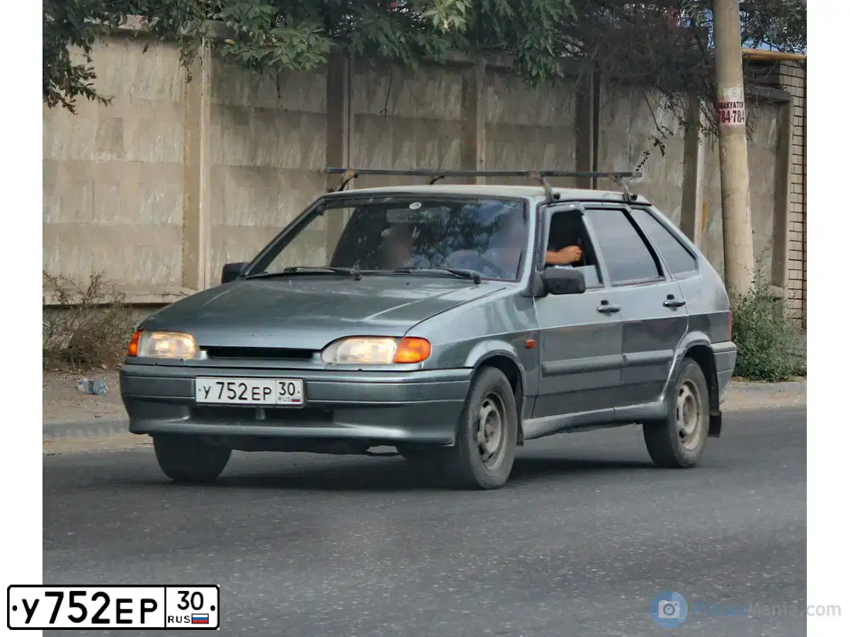 Фото автомобиля LADA 2114, 2008 — госномер Р316УР30