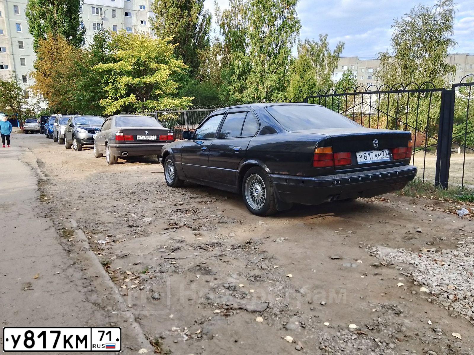 Фото автомобиля BMW SERIE 5, 1990 — госномер У817КМ71. Цвет: ЧЕРНЫЙ