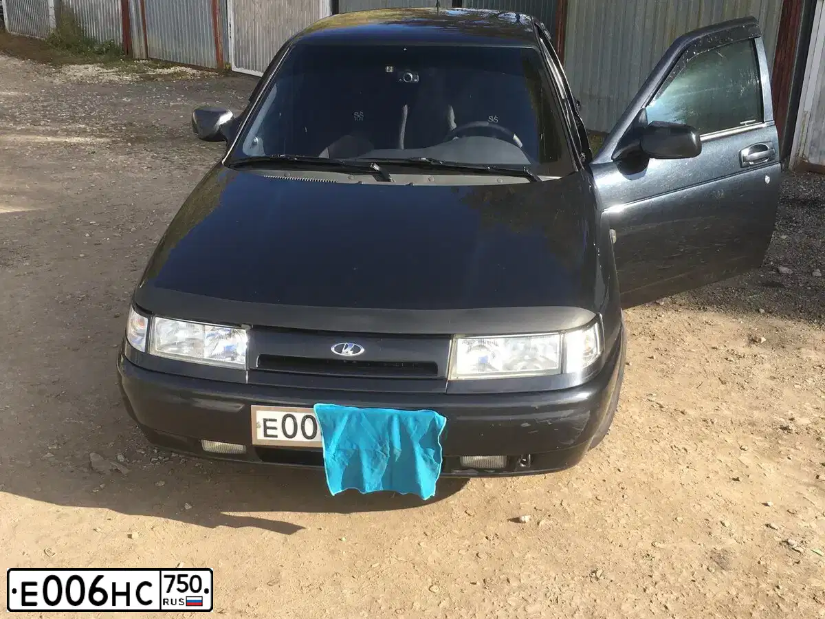 Фото автомобиля LADA 2110 LADA, 2007 — госномер Е006НС750. Цвет: ГРАФИТОВЫЙ МЕТАЛЛИК