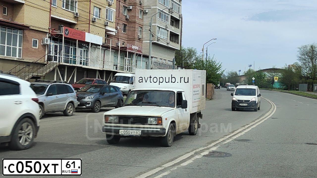 Фото автомобиля BMW SERIE 5, 2011 — госномер В114РЕ777. Цвет: БЕЛЫЙ