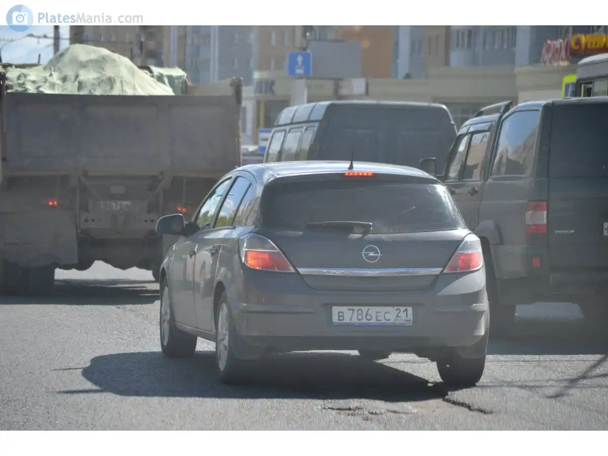 Фото автомобиля OPEL ASTRA, 2011 — госномер В786ЕС21. Цвет: ТЕМНО-СЕРЫЙ