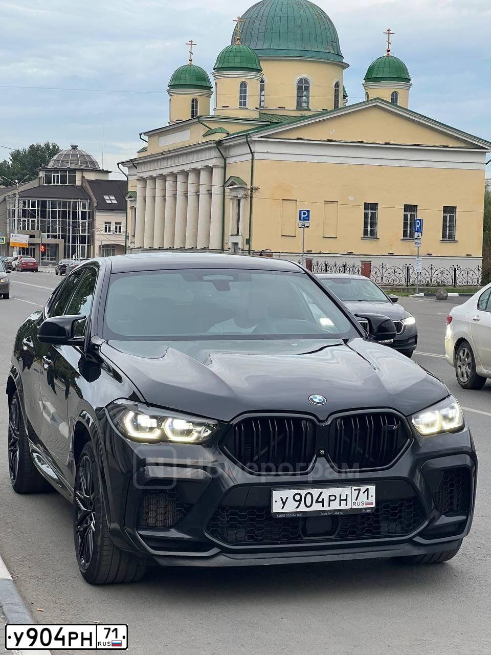 Фото автомобиля BMW X6M, 2020 — госномер У904РН71. Цвет: ЧЕРНЫЙ