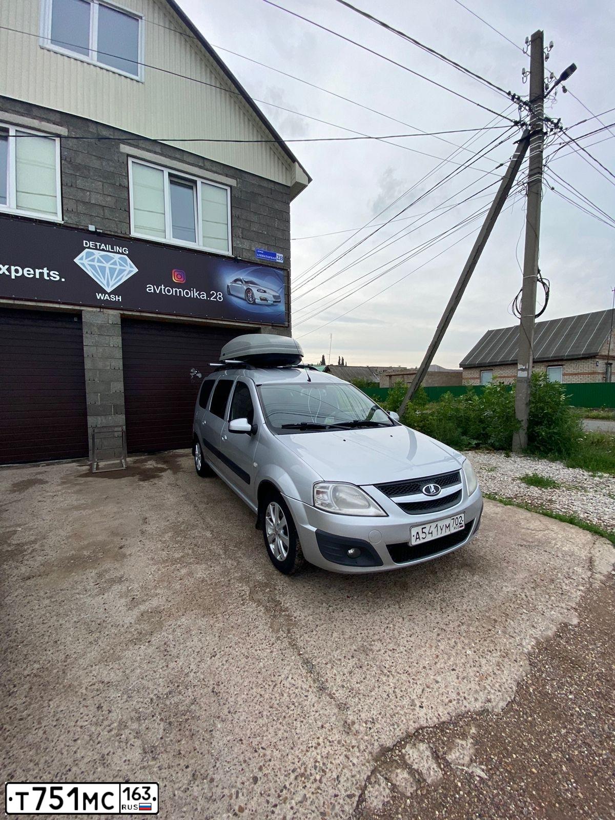 Фото автомобиля LADA LARGUS, 2013 — госномер А541УМ702. Цвет: Серебристый