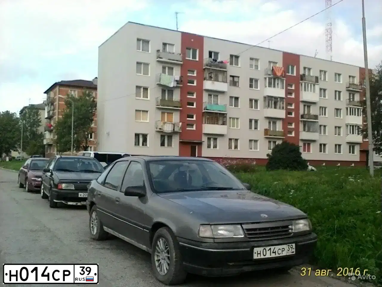 Фото автомобиля OPEL VECTRA, 1989 — госномер Н014СР39. Цвет: СЕРЫЙ