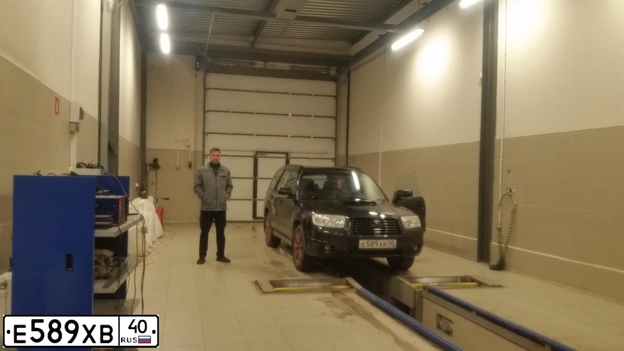 Фото автомобиля SUBARU FORESTER, 2007 — госномер С047РТ40. Цвет: ЧЕРНЫЙ