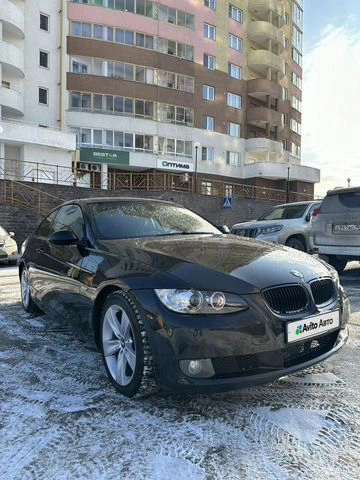 Фото автомобиля BMW 325XI, 2007 — госномер Н130ХТ196. Цвет: ЧЕРНЫЙ