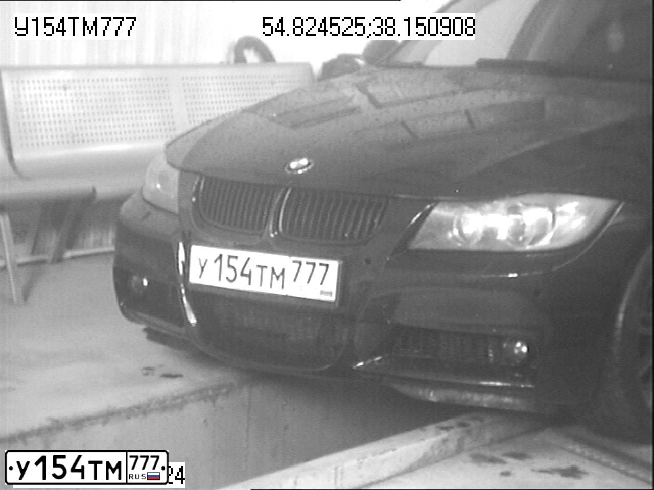 Фото автомобиля BMW SERIE 3, 2006 — госномер В100ЕН190. Цвет: ЧЕРНЫЙ