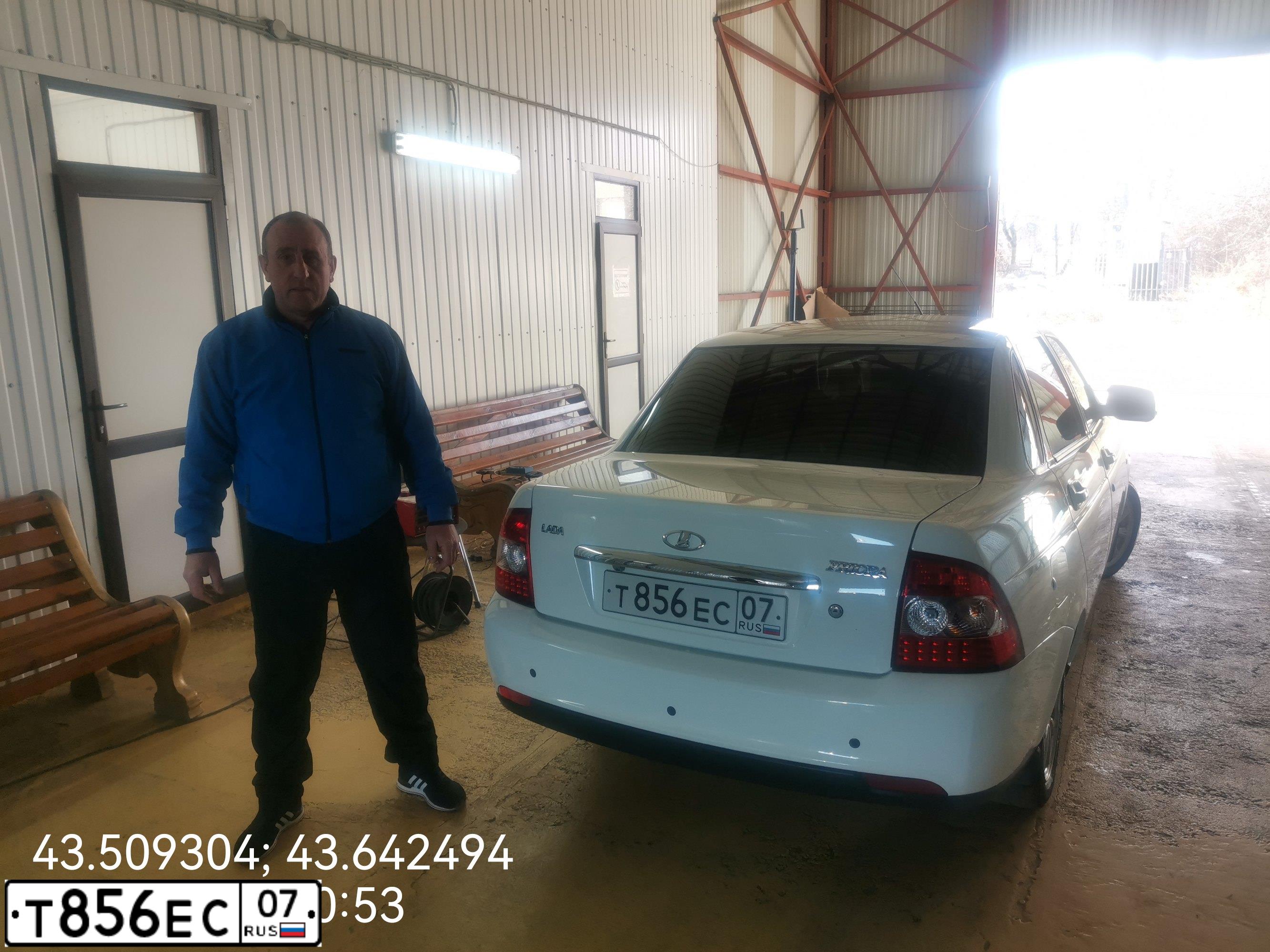 Фото автомобиля LADA 2170 PRIORA, 2014 — госномер Т856ЕС07. Цвет: Белый