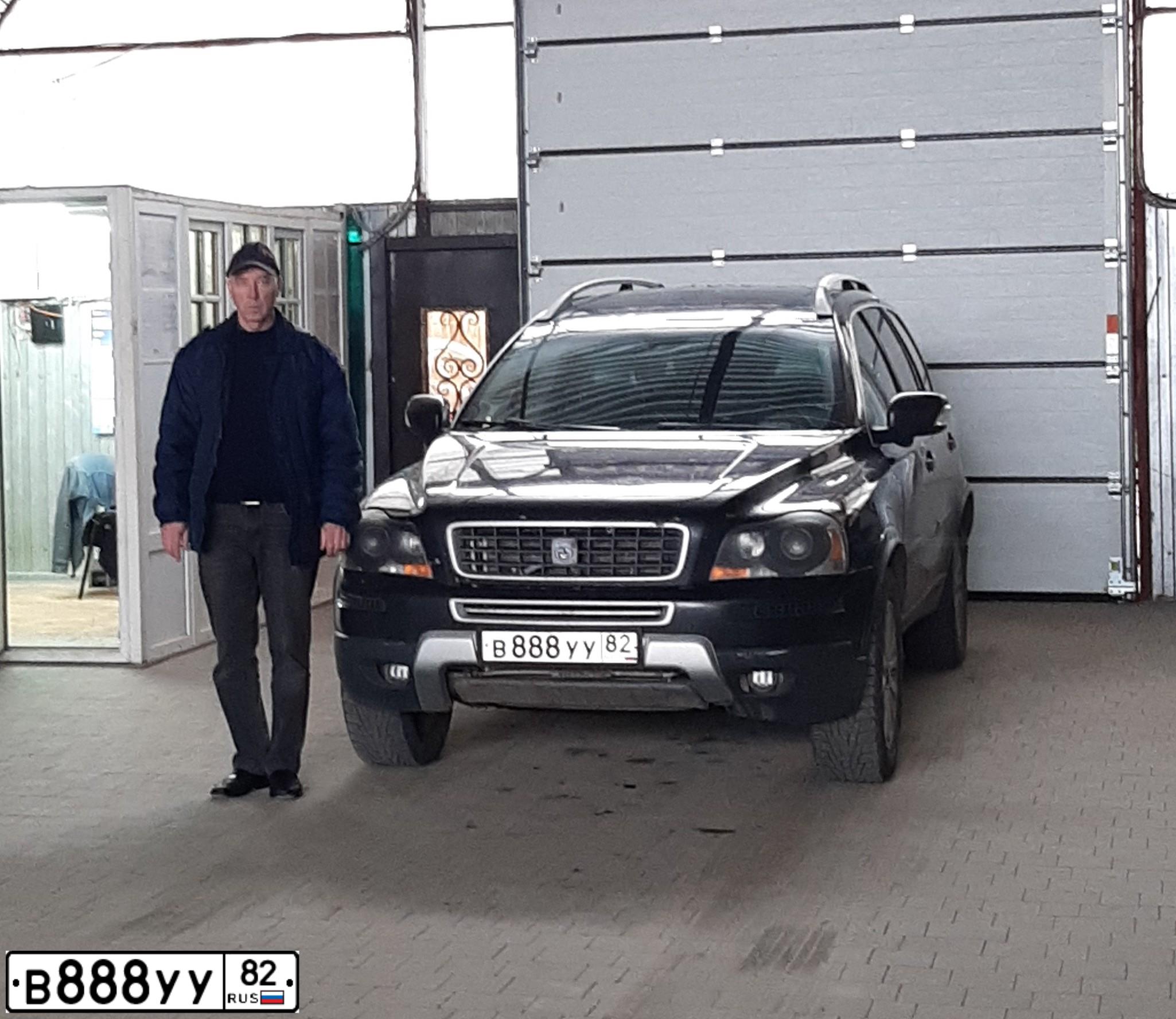 Фото автомобиля VOLVO XC90, 2008 — госномер В888УУ82. Цвет: ЧЕРНЫЙ