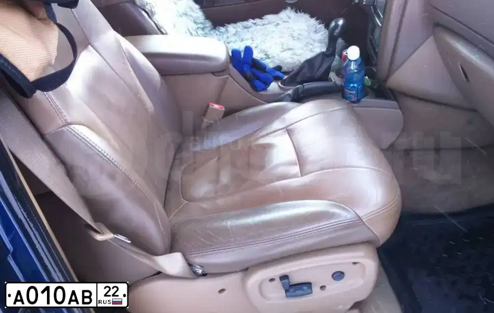 Фото автомобиля CHEVROLET TRAILBLAZER, 2003 — госномер А010АВ22. Цвет: ТЕМНО-СИНИЙ