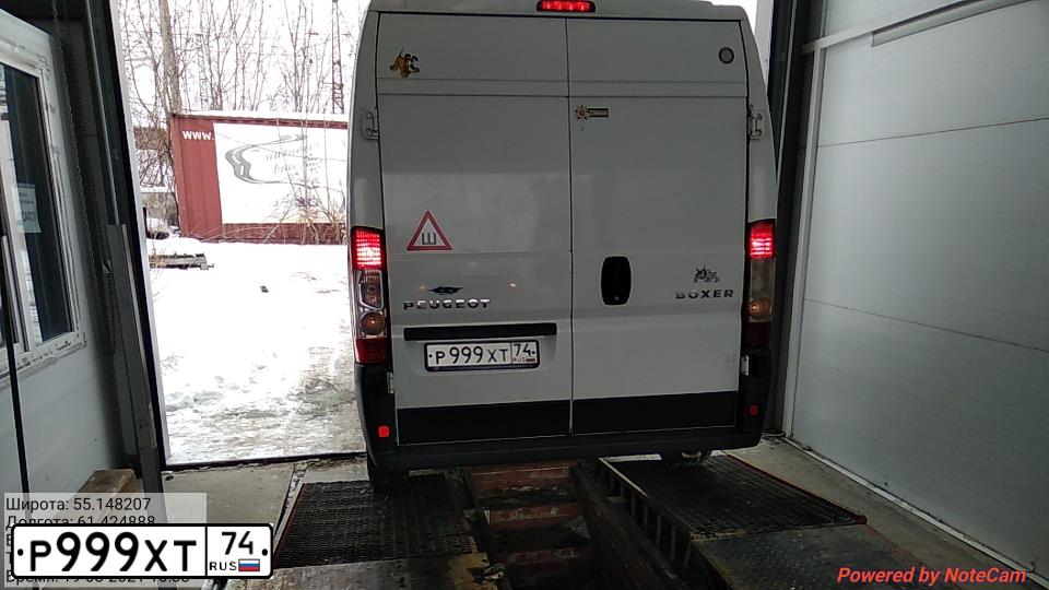 Фото автомобиля ПЕЖОБОКСЕР, 2012 — госномер Р999ХТ74. Цвет: СЕРЫЙ