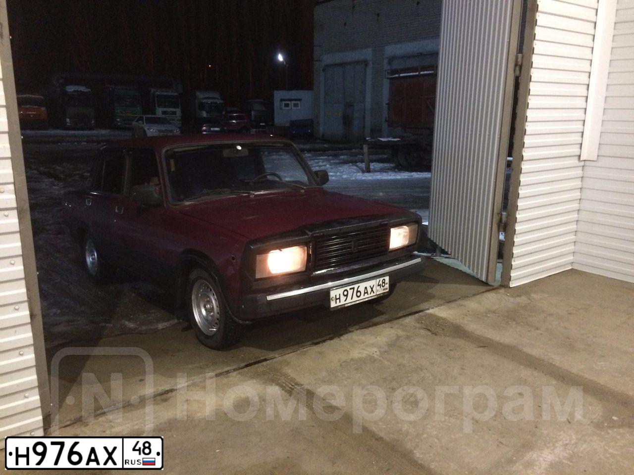 Фото автомобиля LADA 2107 LADA, 1996 — госномер Р093ОВ77. Цвет: ТЕМНО-КРАСНЫЙ