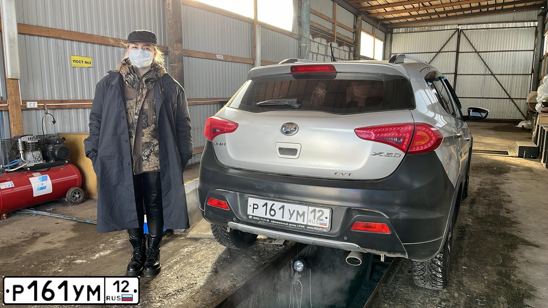 Фото автомобиля LIFAN X 50, 2016 — госномер В740РК12. Цвет: СЕРЕБРО
