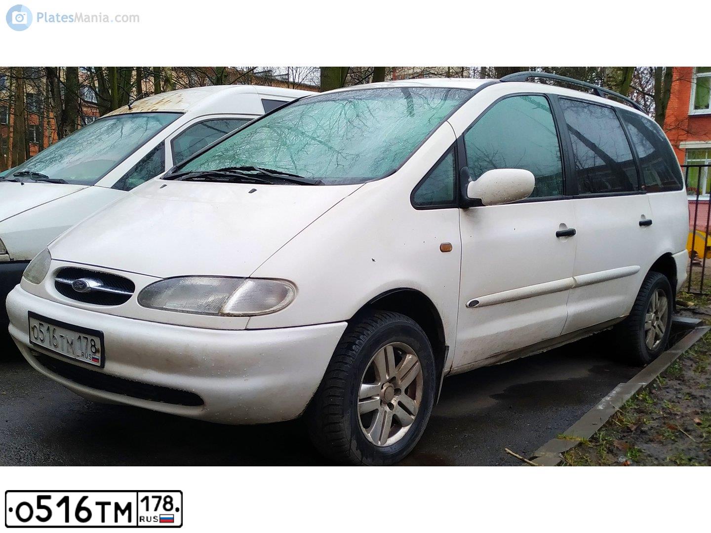 Фото автомобиля FORD GALAXY, 1999 — госномер О470ХС790. Цвет: Белый