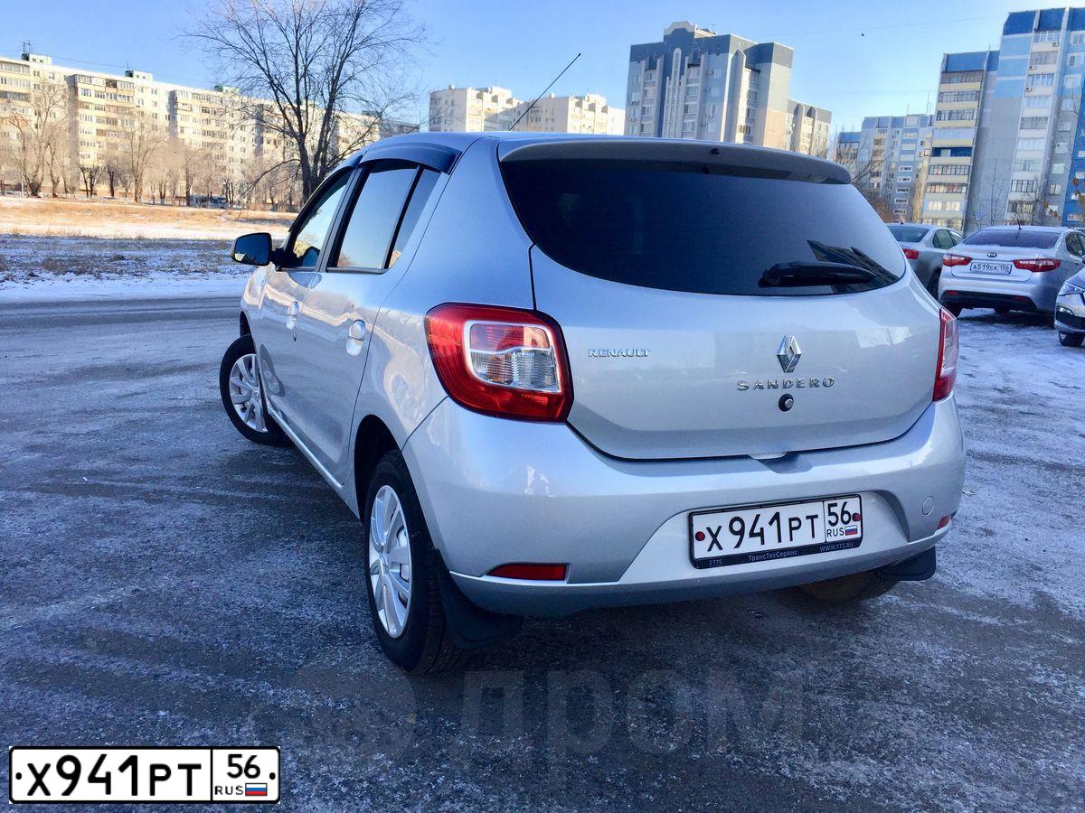 Фото автомобиля RENAULT SANDERO, 2018 — госномер Х941РТ56. Цвет: СВЕТЛО-СЕРЫЙ