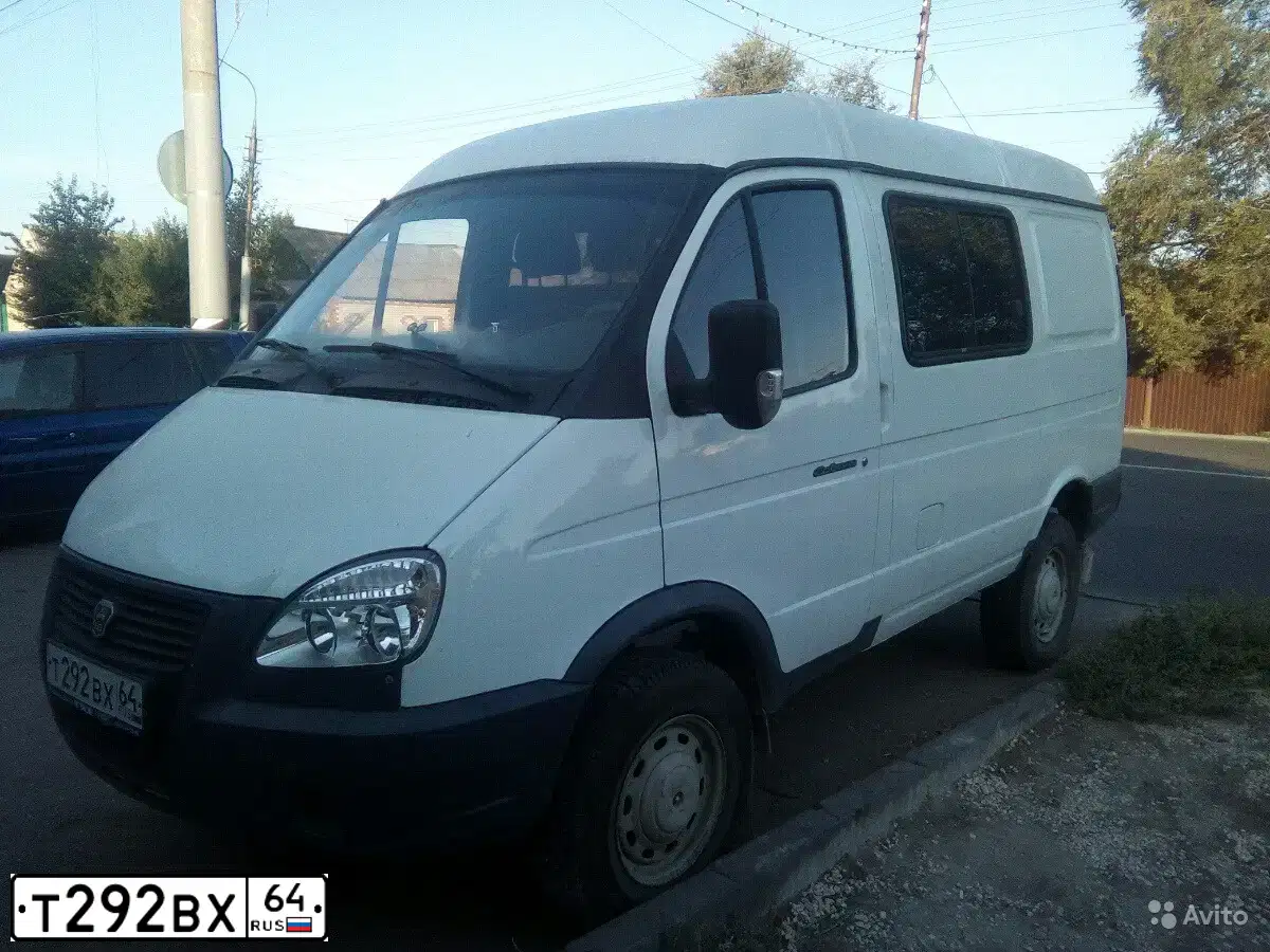 Фото автомобиля GAZ 2752, 2013 — госномер В710СЕ43. Цвет: Белый