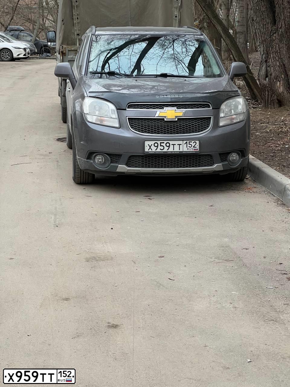 Фото автомобиля CHEVROLET ORLANDO, 2012 — госномер Х959ТТ152. Цвет: СЕРЫЙ