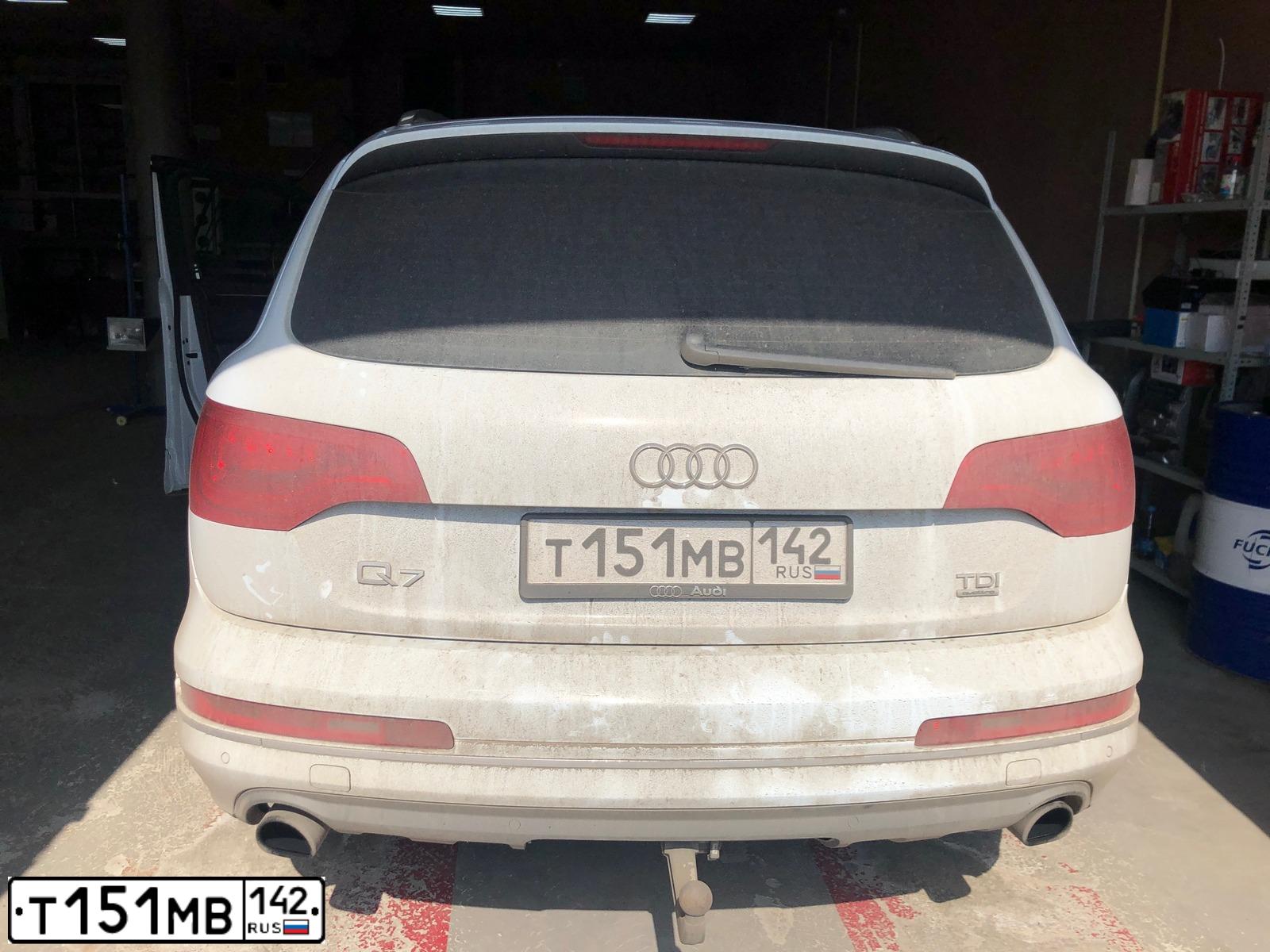 Фото автомобиля AUDI Q7, 2012 — госномер Т151МВ142. Цвет: Белый