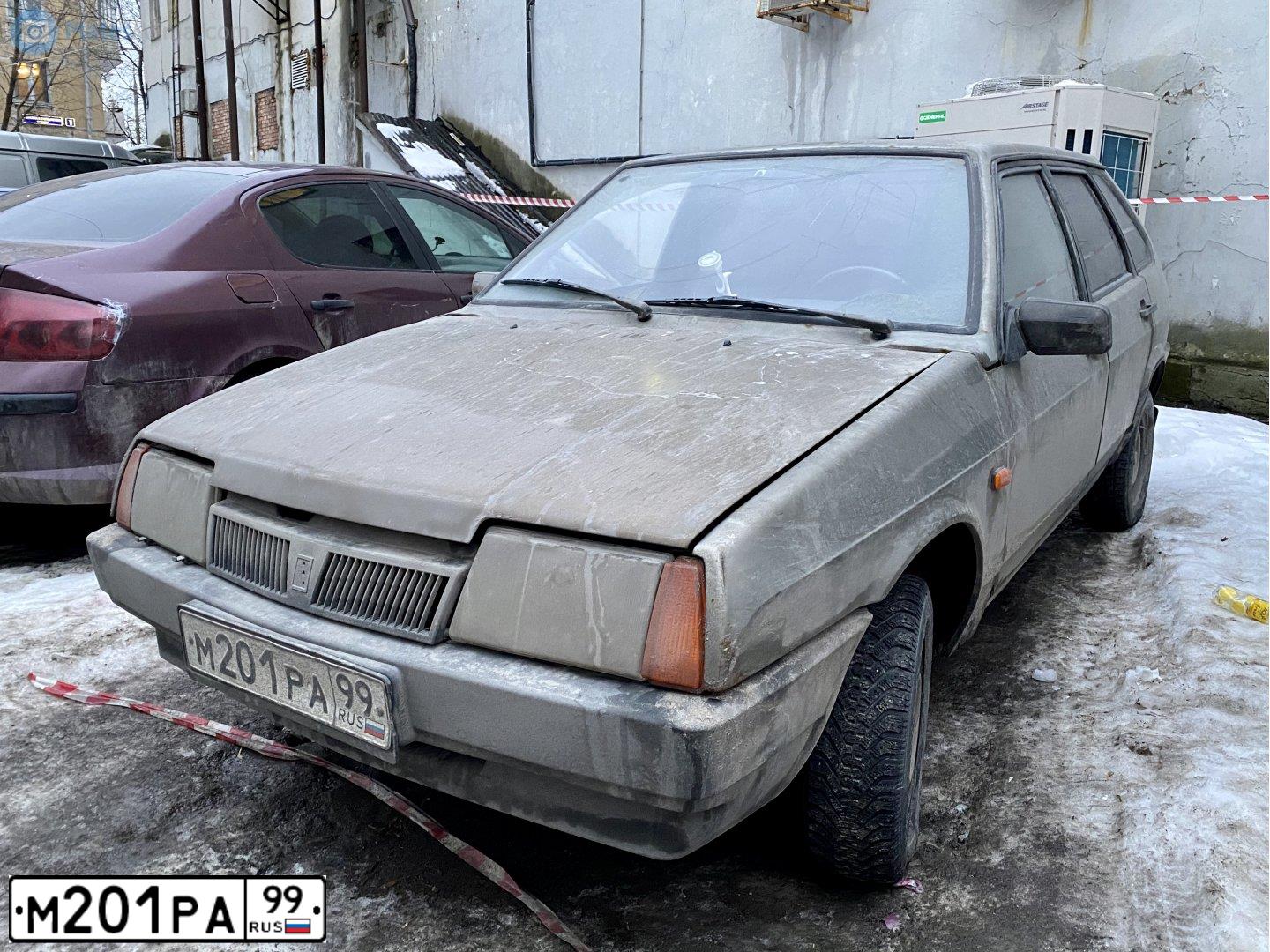 Фото автомобиля LADA 2109 SAMARA, 2001 — госномер М201РА99. Цвет: СЕРЫЙ МЕТАЛЛИК