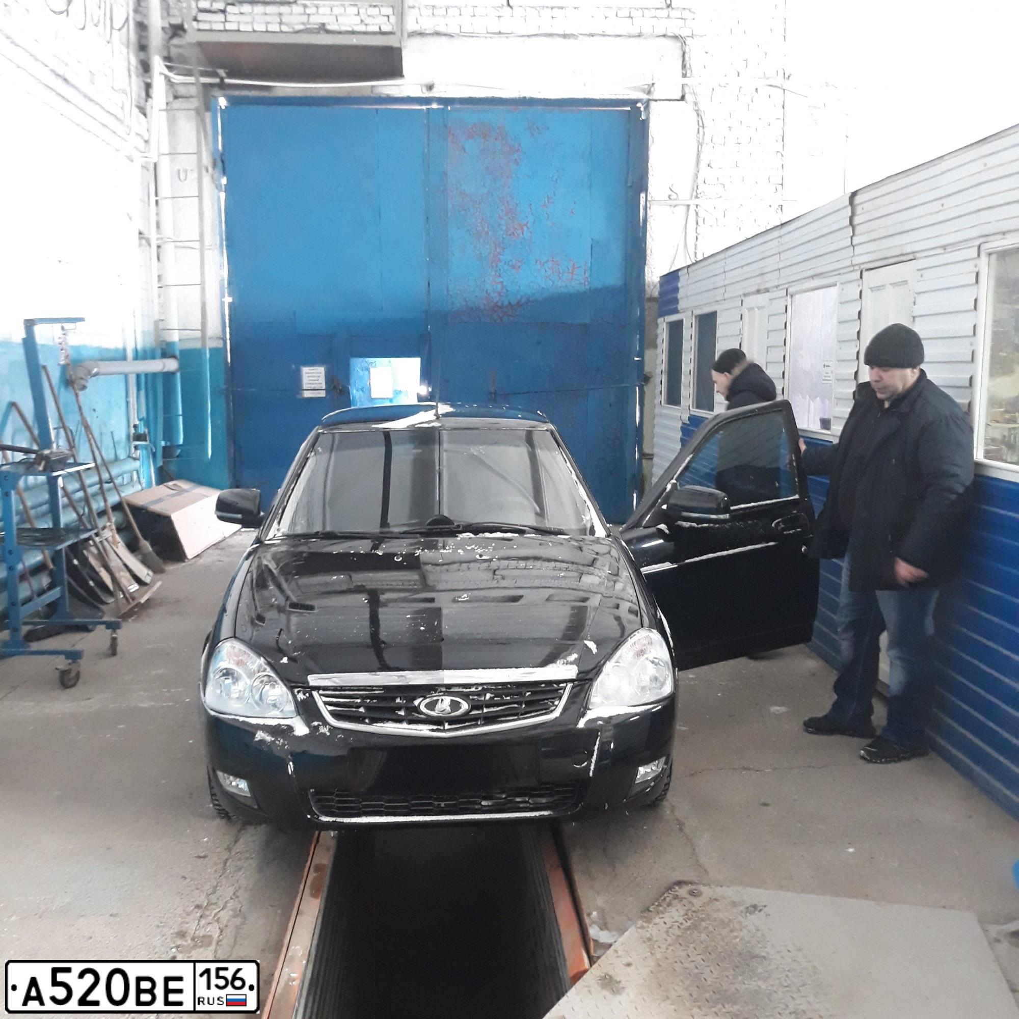 Фото автомобиля LADA PRIORA, 2011 — госномер К674ЕО702. Цвет: СИНЕ-ЧЕРНЫЙ