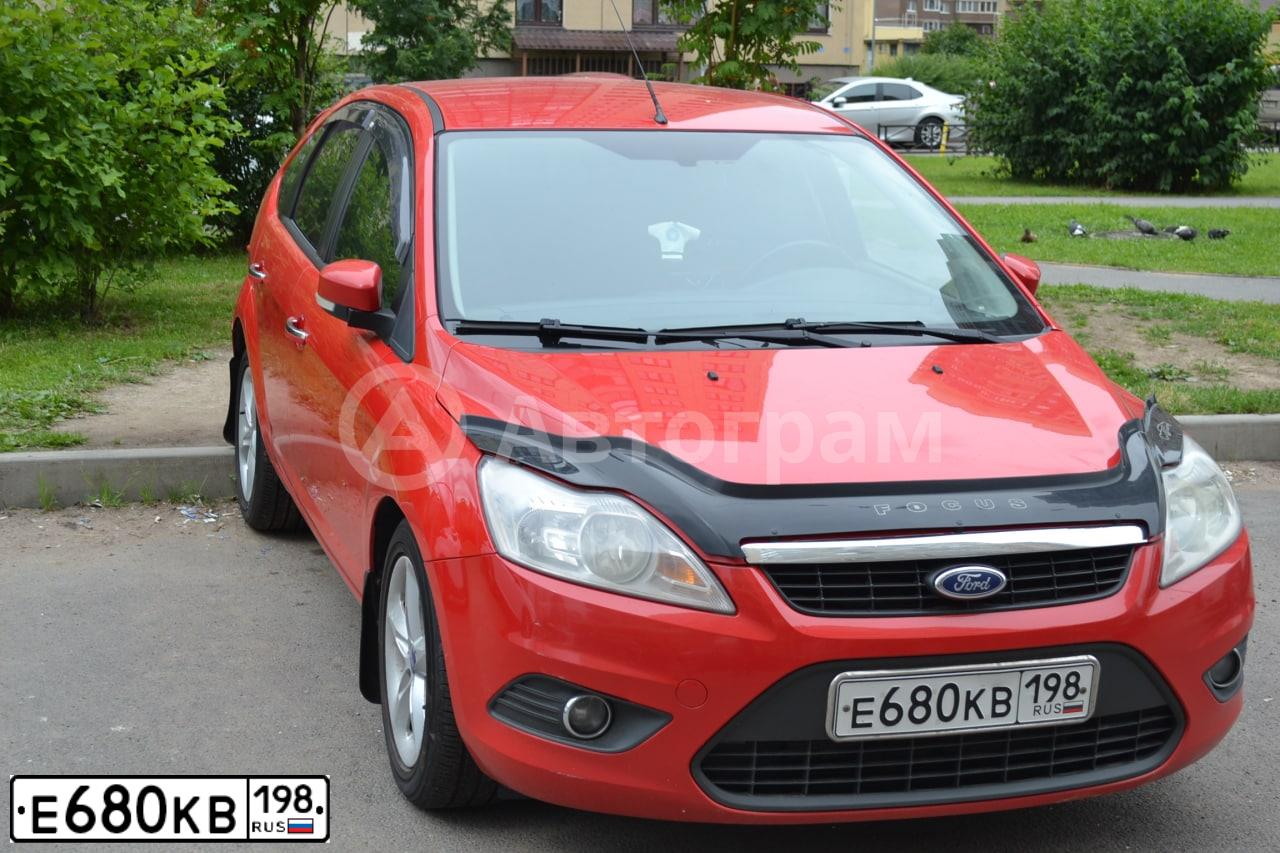 Фото автомобиля FORD FOCUS, 2011 — госномер Х356УО60. Цвет: Красный