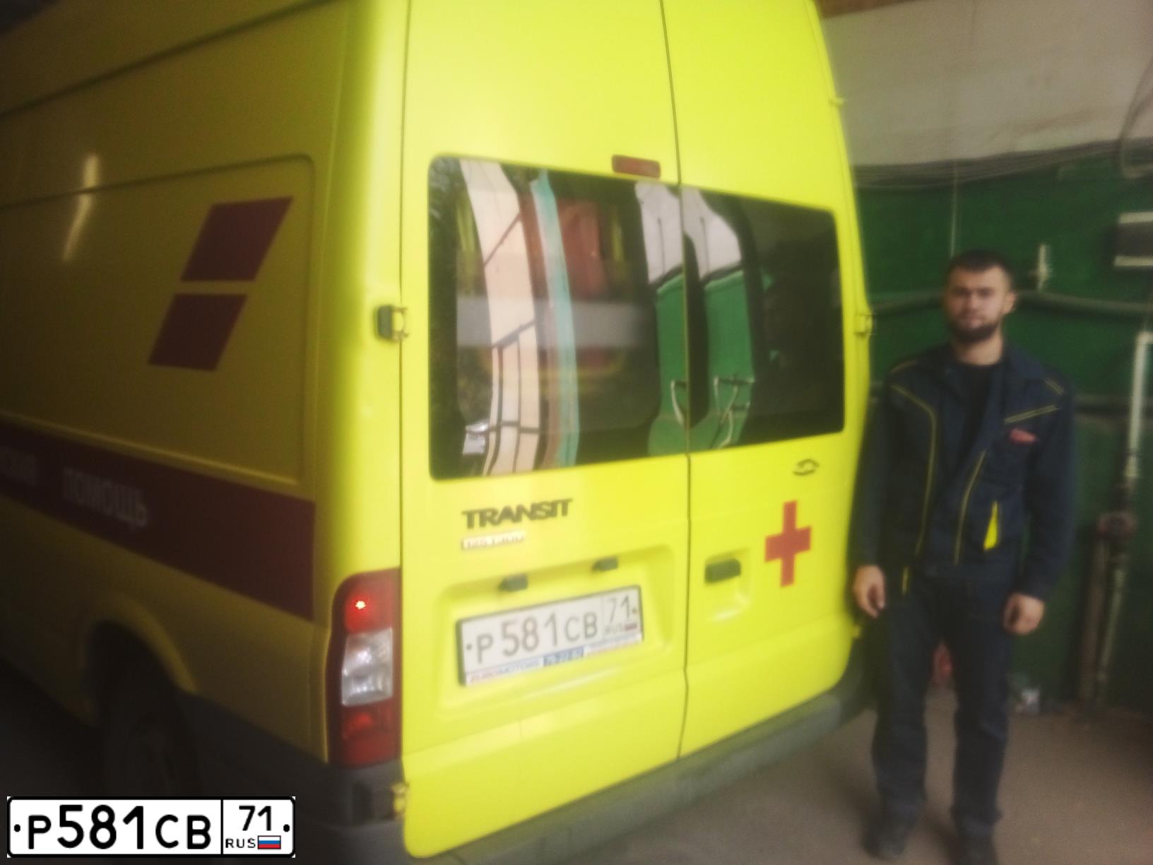 Фото автомобиля FORD TRANSIT, 2012 — госномер Р581СВ71. Цвет: Р50574-2002