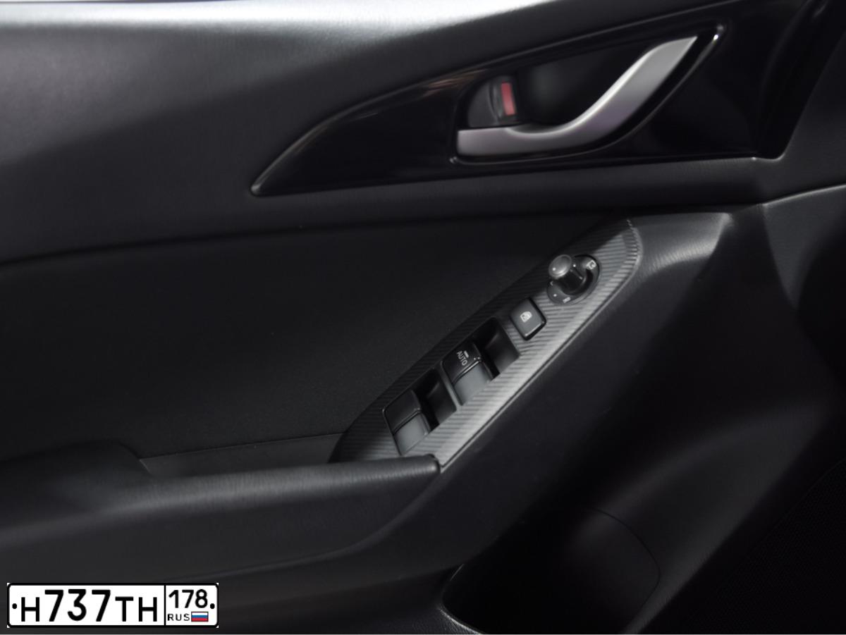 Фото автомобиля MAZDA 3, 2013 — госномер С850МЕ198. Цвет: ЧЕРНЫЙ