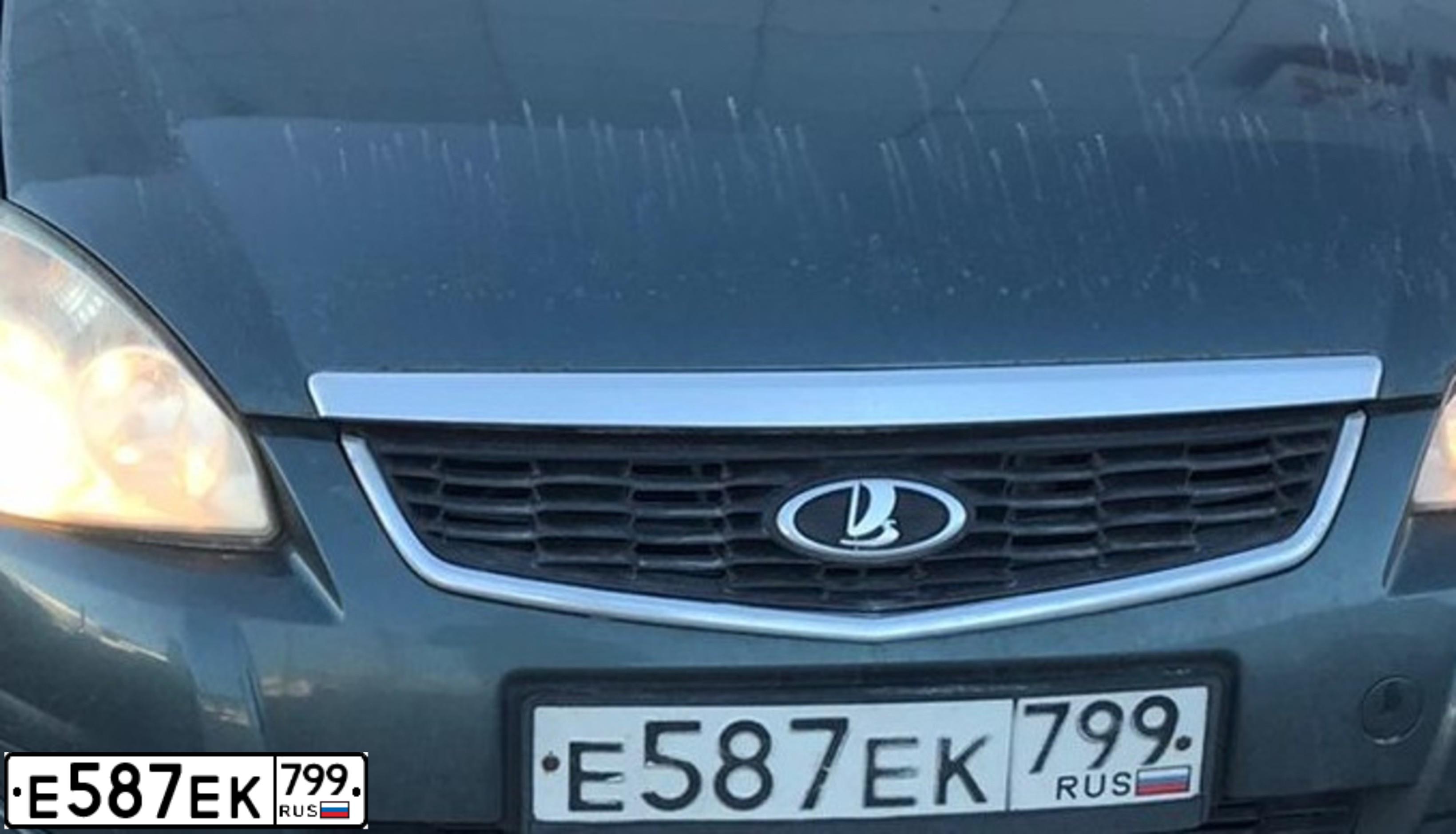Фото автомобиля LADA 2170 PRIORA, 2011 — госномер Е587ЕК799. Цвет: СЕРО-СИНЕ-ЗЕЛЕНЫЙ