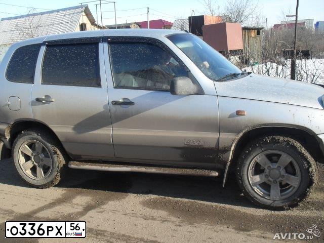 Фото автомобиля CHEVROLET NIVA, 2008 — госномер А662КР156. Цвет: Светло-серебристый металик