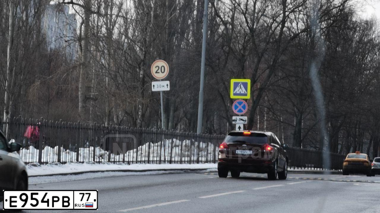 Фото автомобиля TOYOTA CAMRY, 2013 — госномер О660ХА32. Цвет: ЧЕРНЫЙ